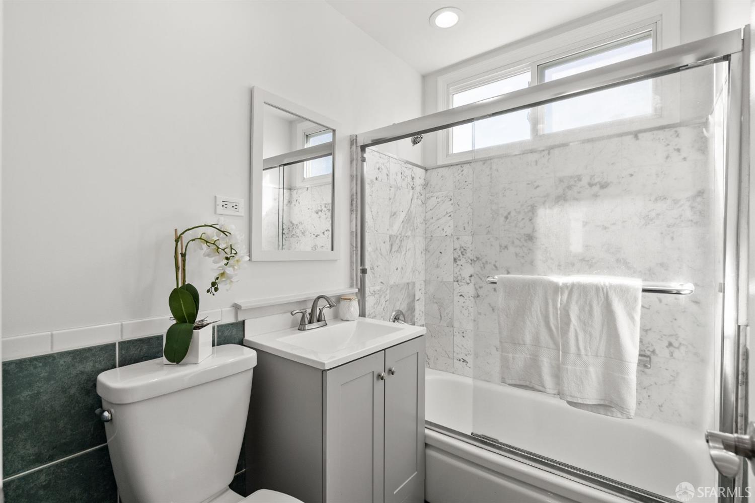 1448 S Mayfair Avenue