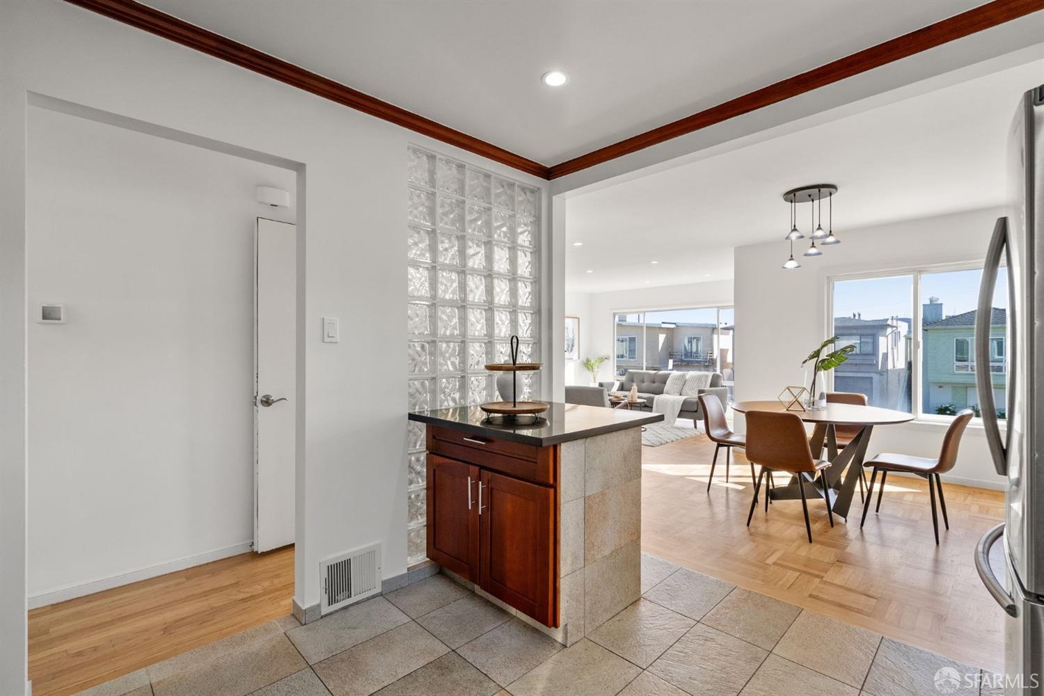 1448 S Mayfair Avenue