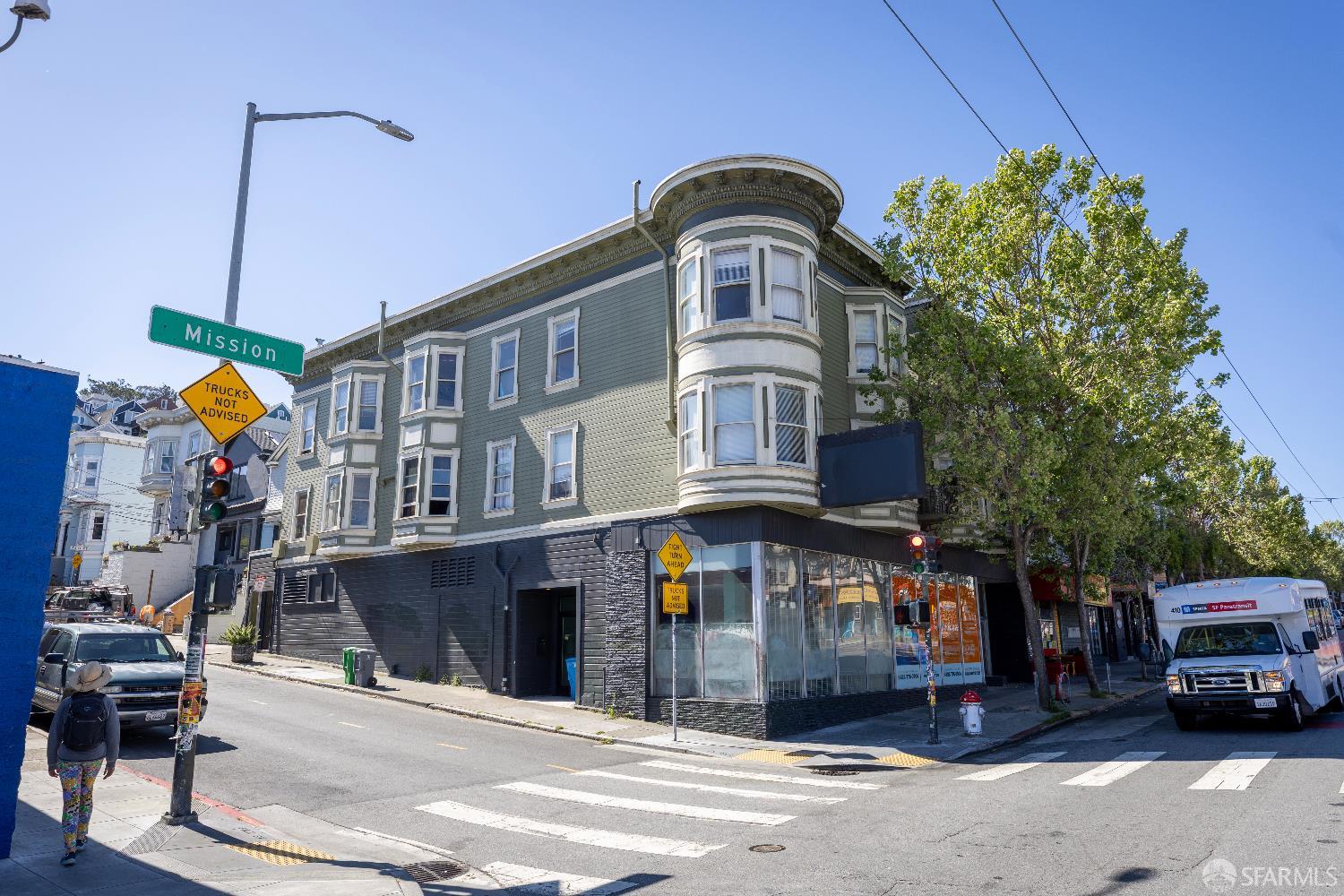 3201 Mission Street