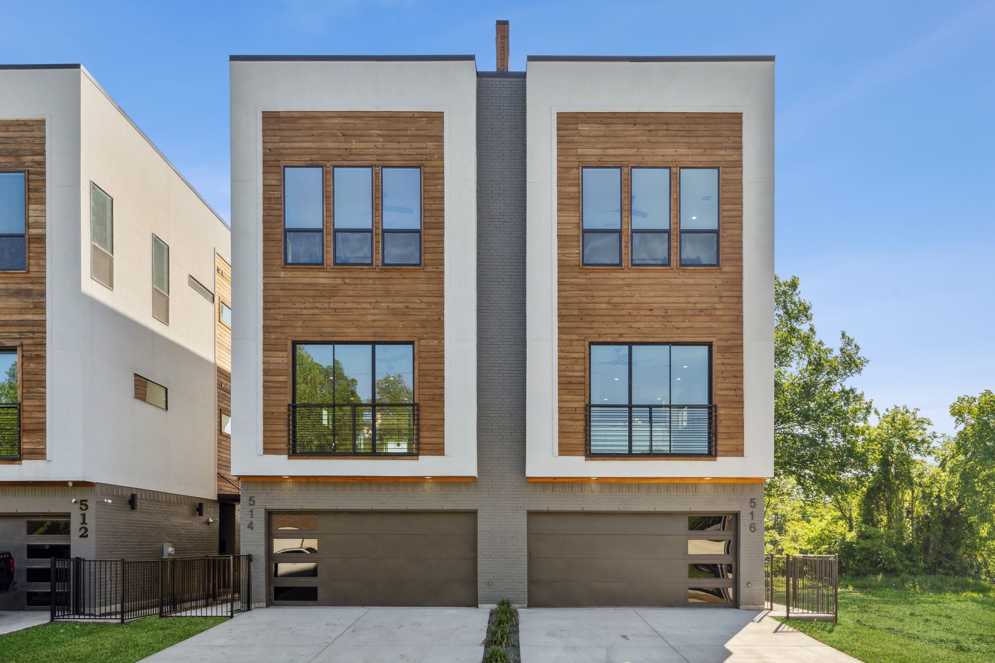 514 Ave L