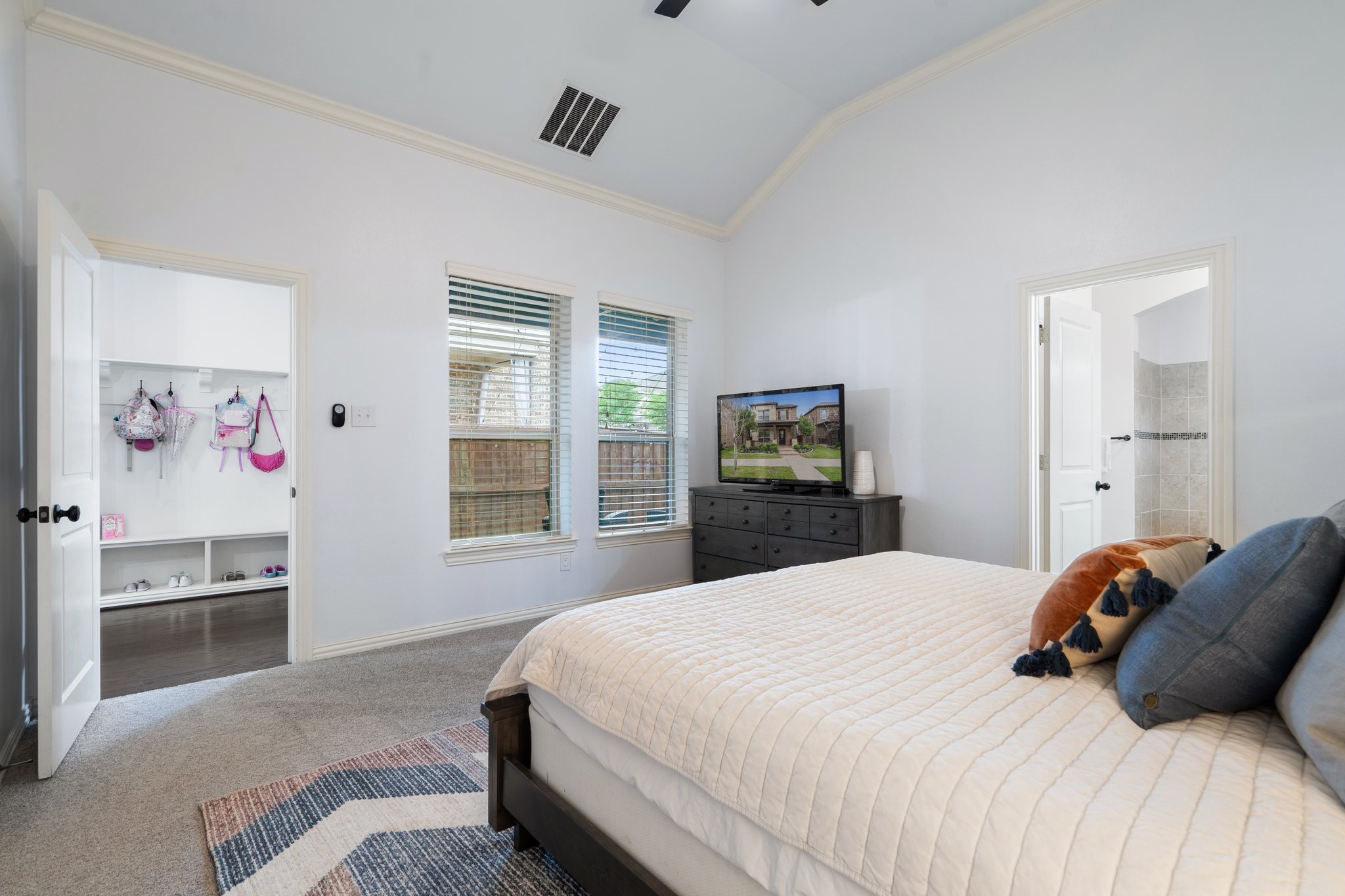 1018 Lone Ivory Trail