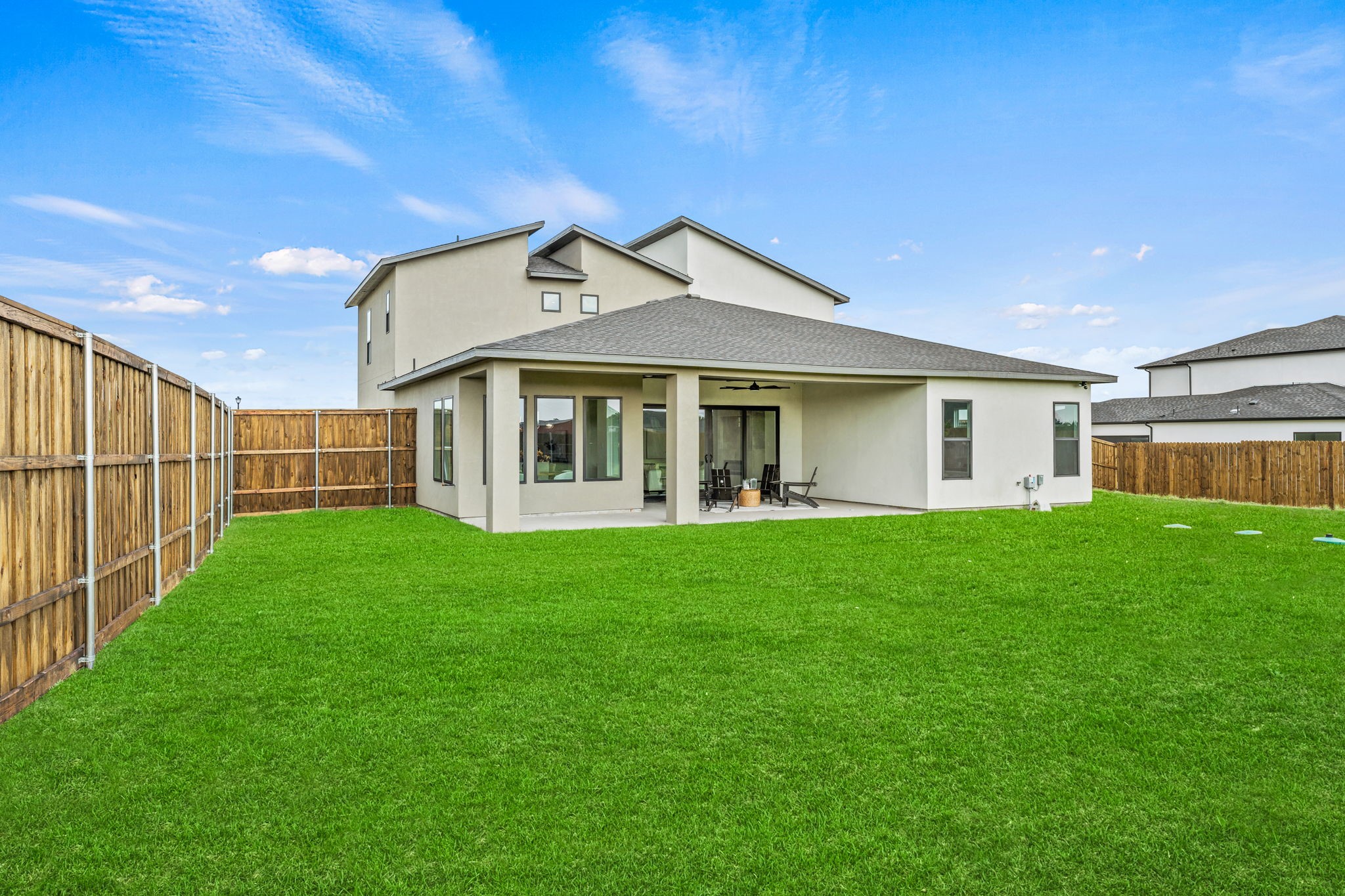 437 Whispering Way