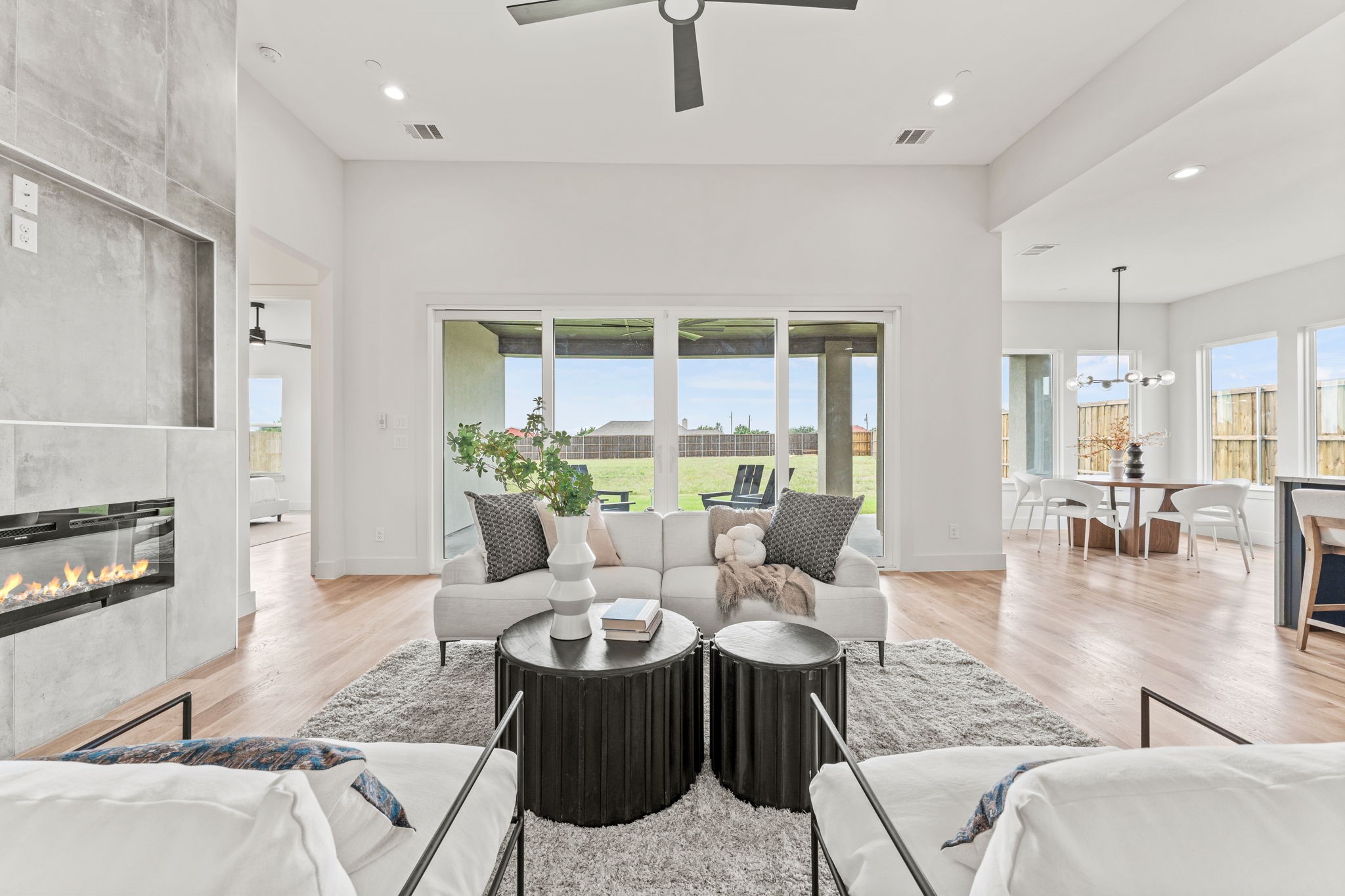 437 Whispering Way