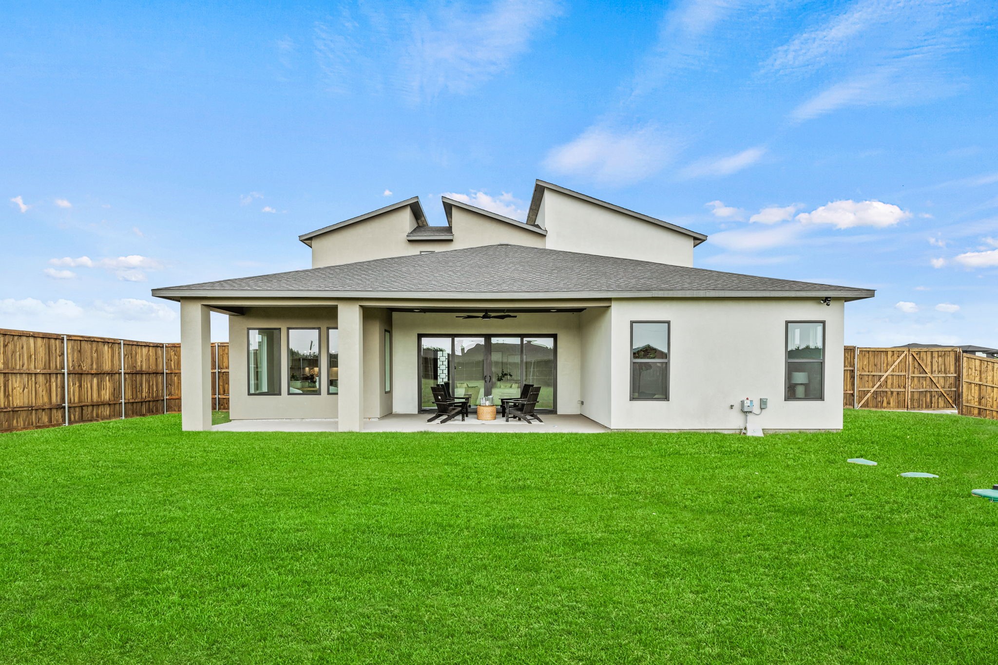 437 Whispering Way