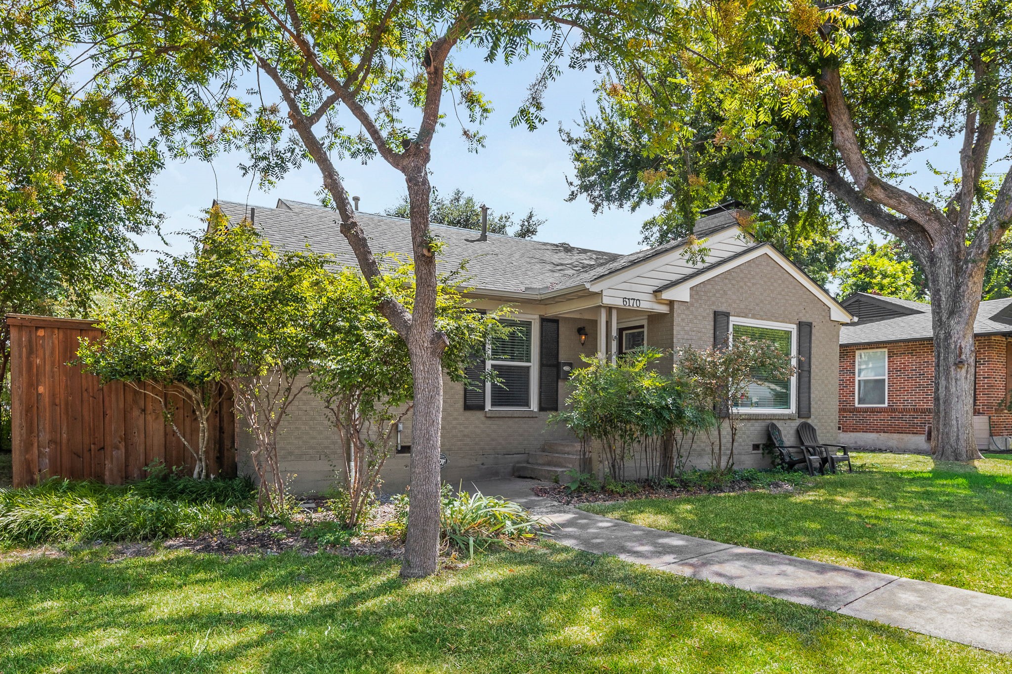 6170 Ravendale Lane