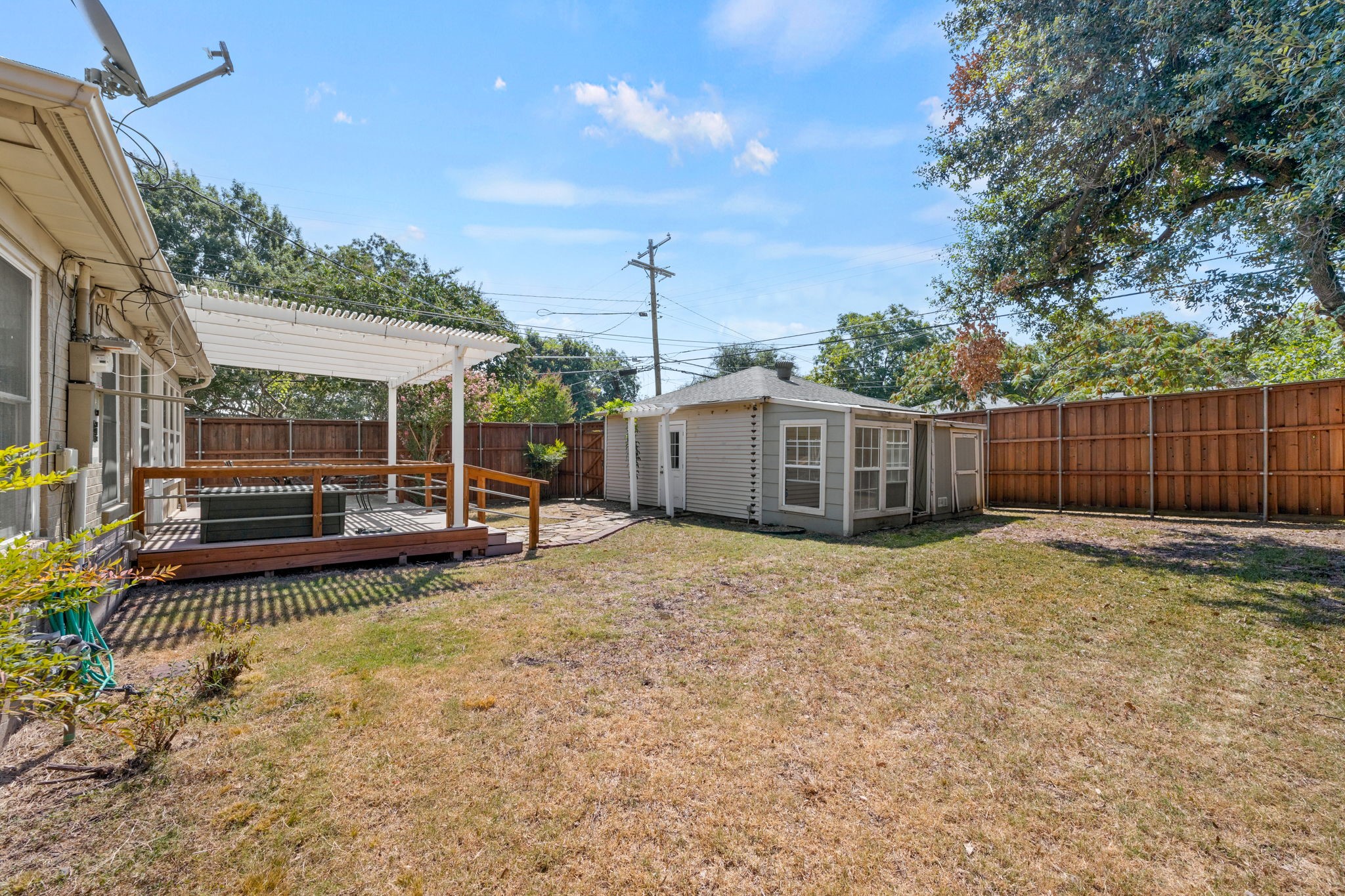 6170 Ravendale Lane