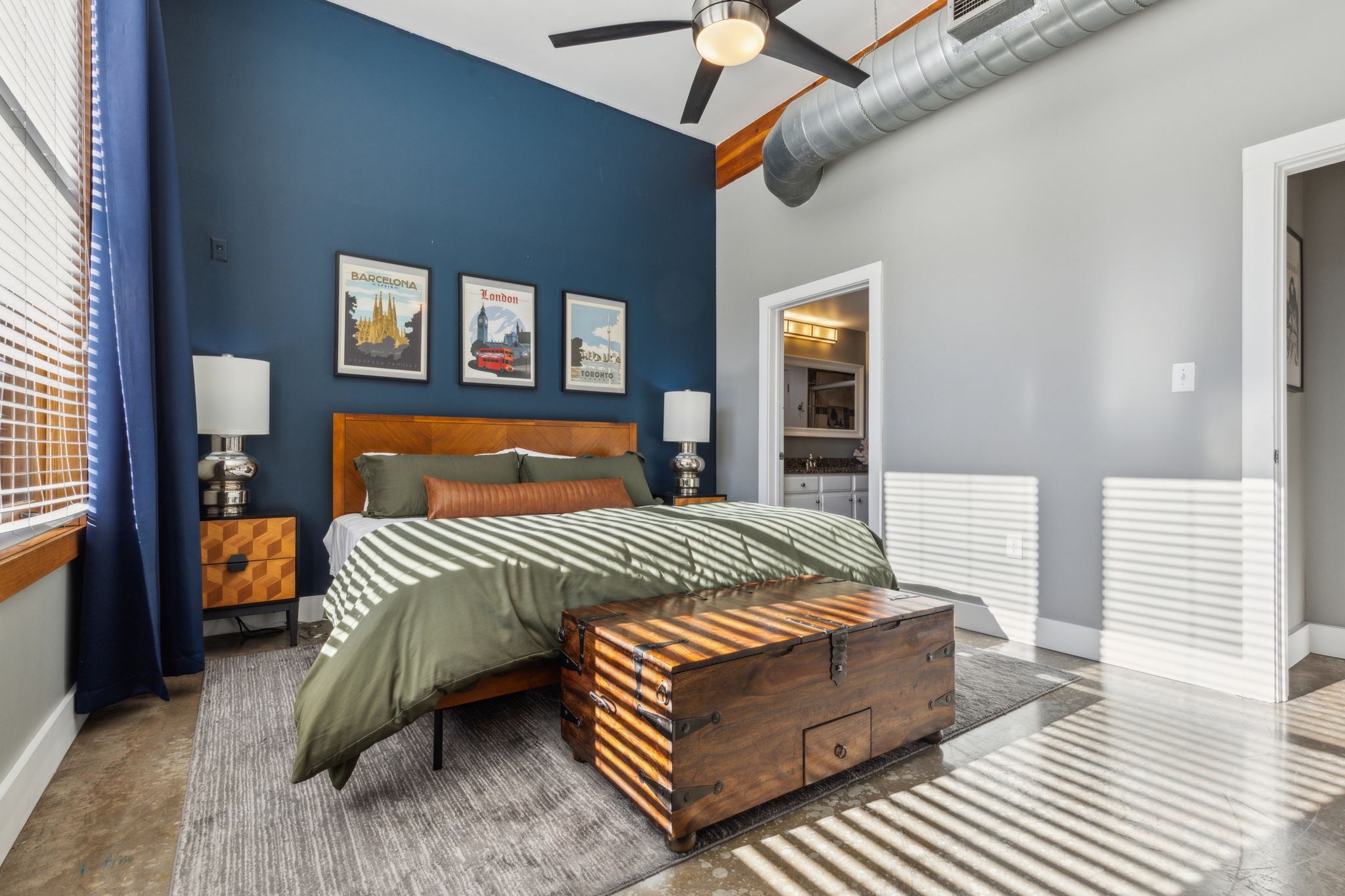 2502 Live Oak Street 208