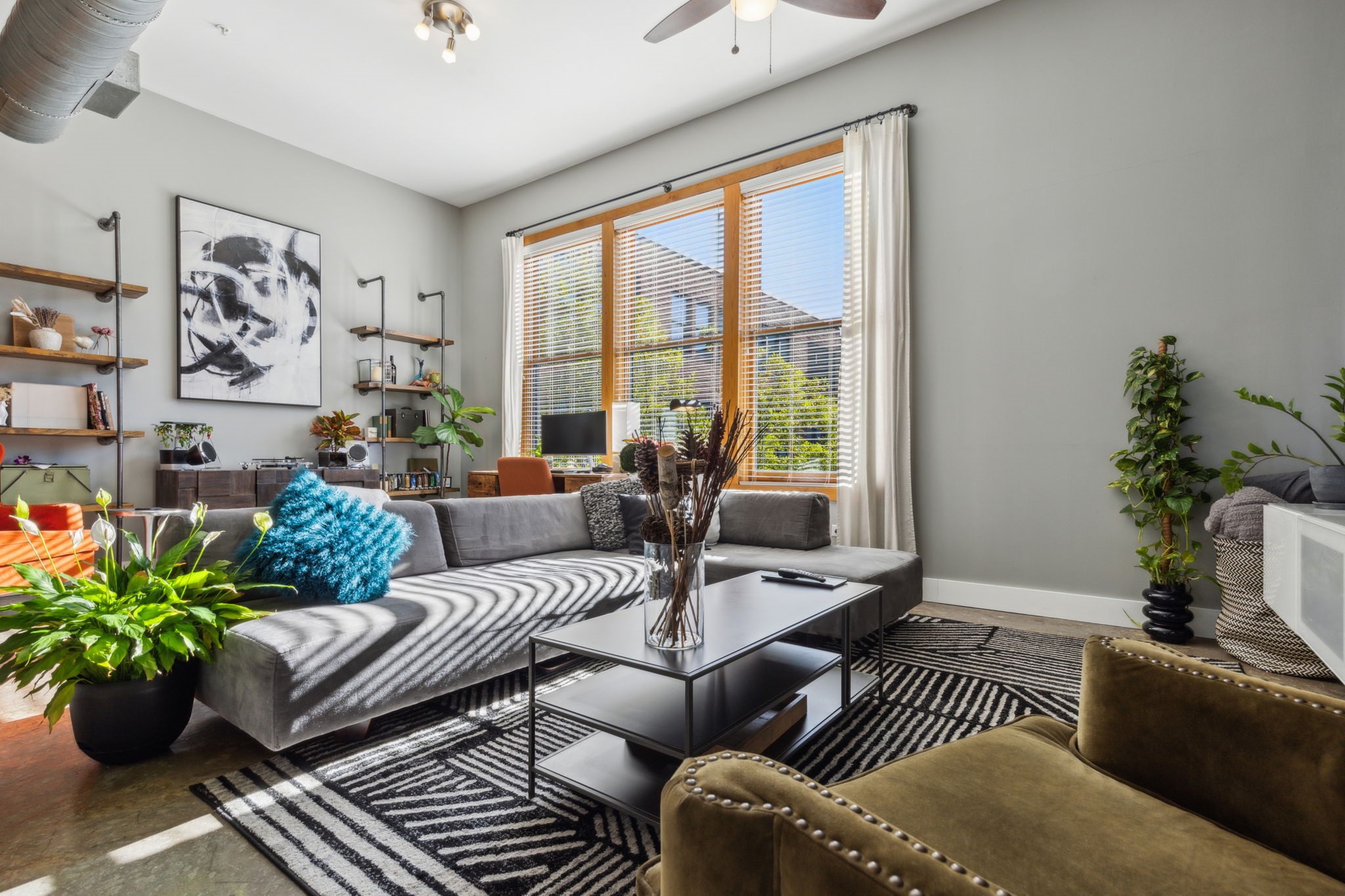 2502 Live Oak Street 208