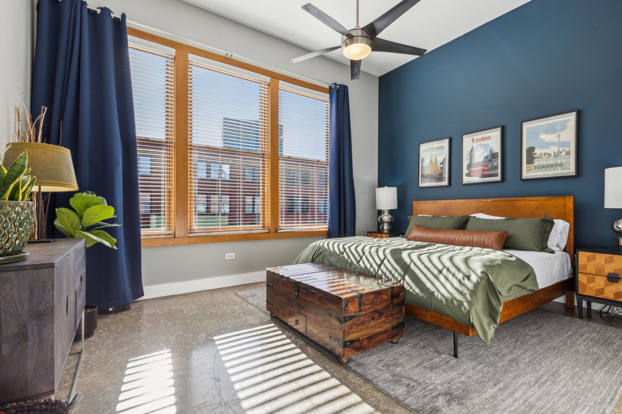 2502 Live Oak Street 208