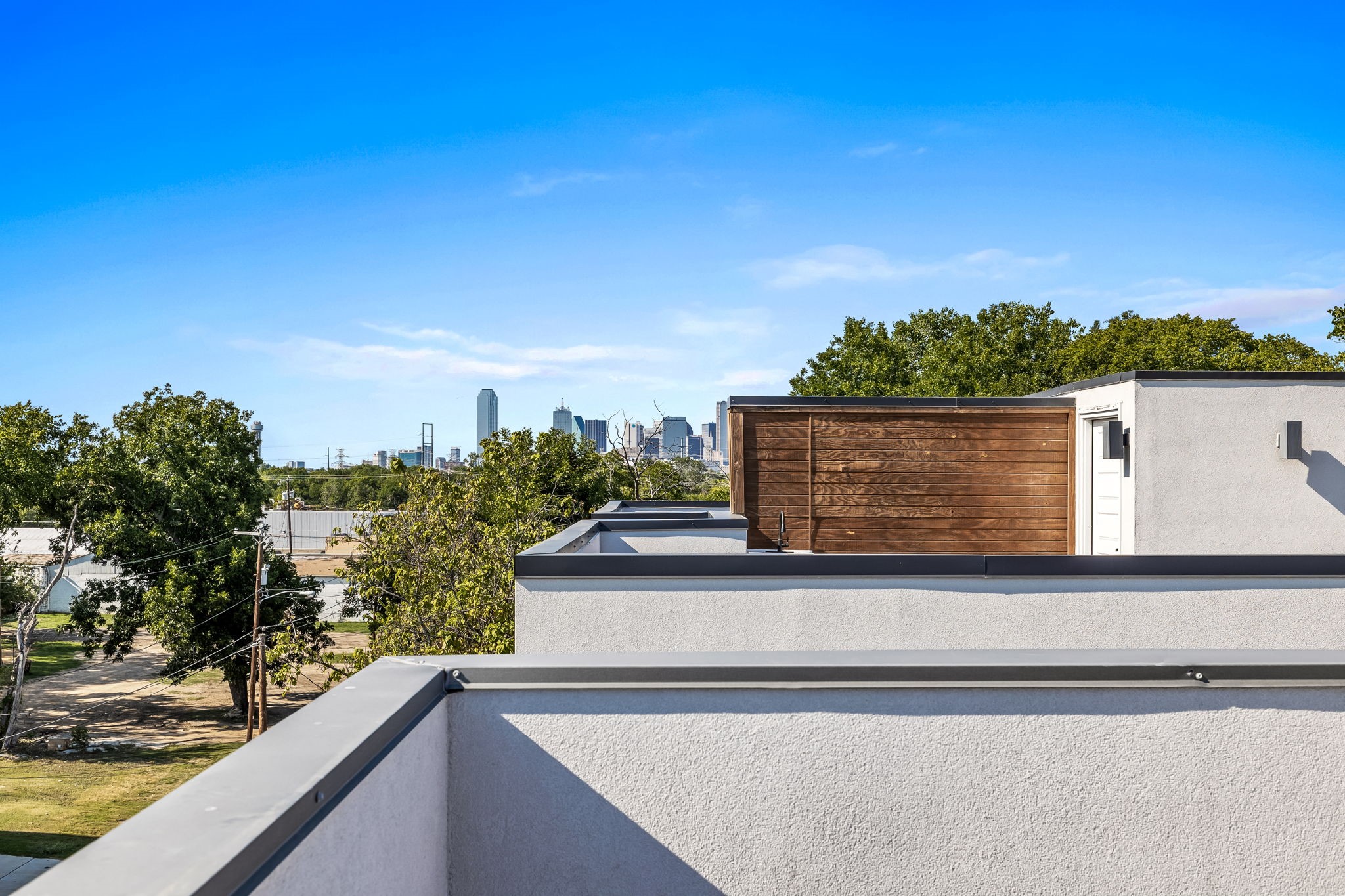 410 Avenue L