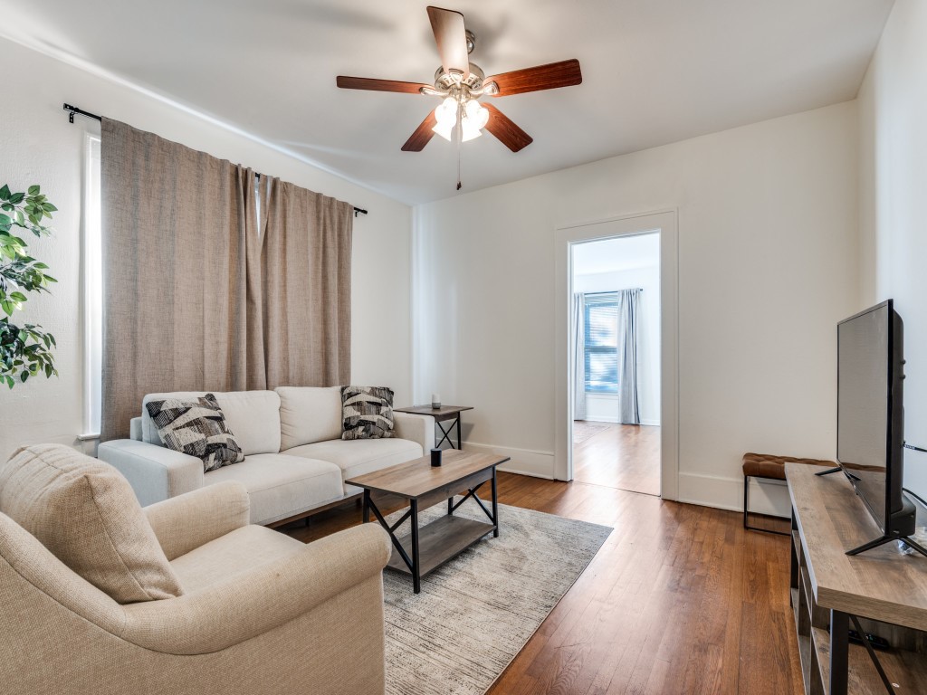 730 N Windomere Avenue