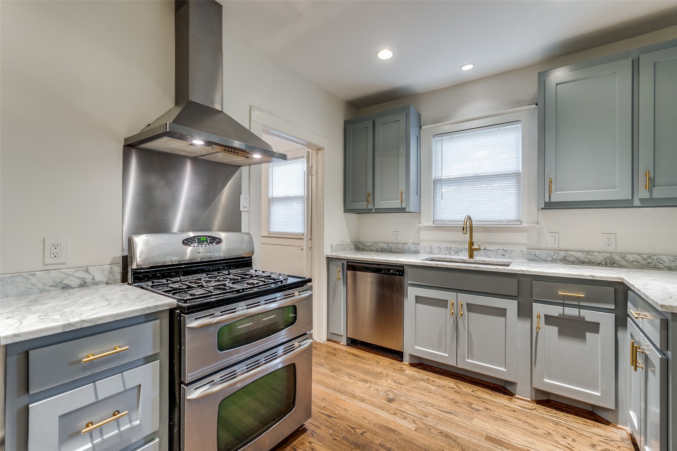 732 N Windomere Avenue