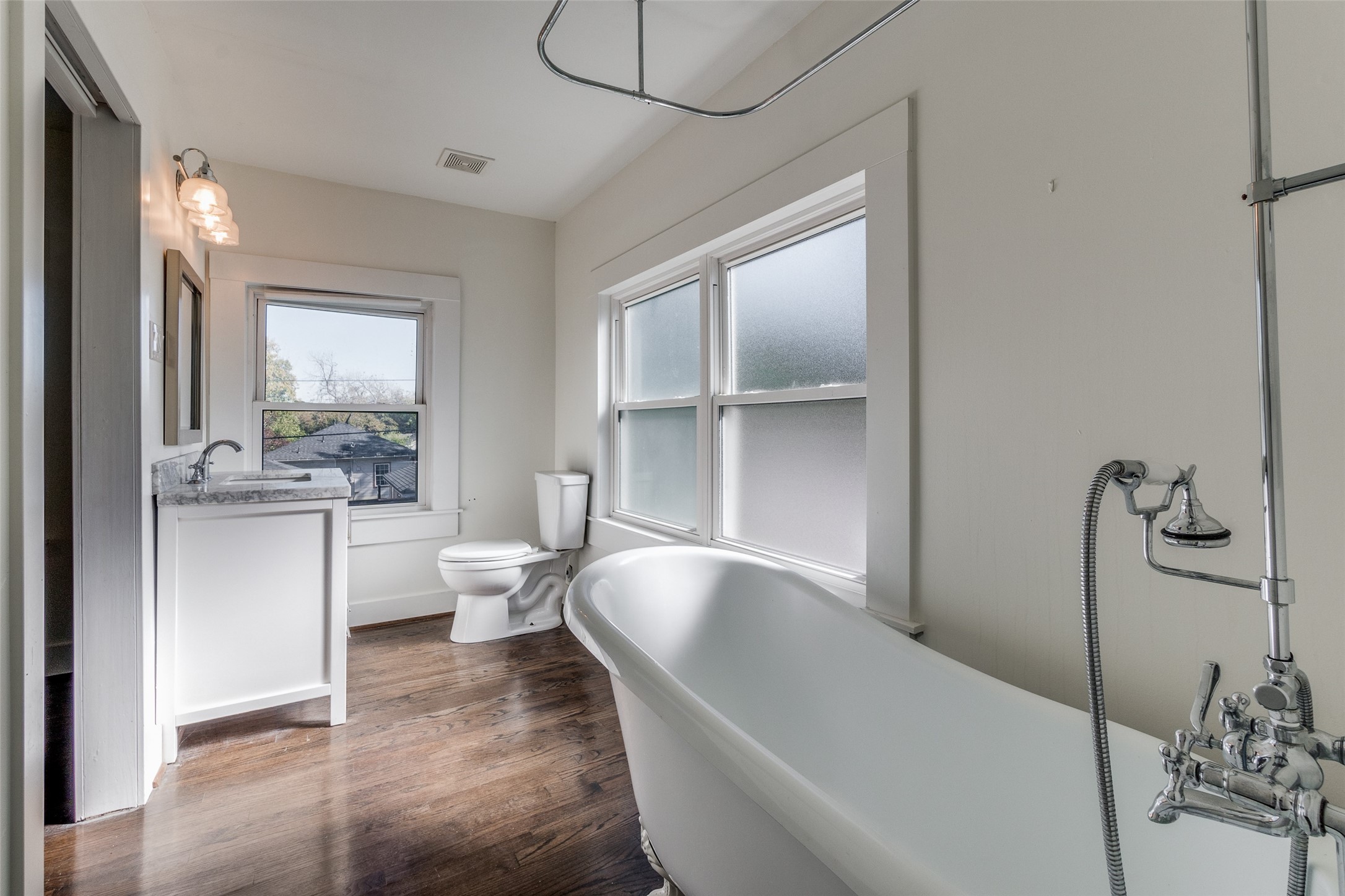 732 N Windomere Avenue