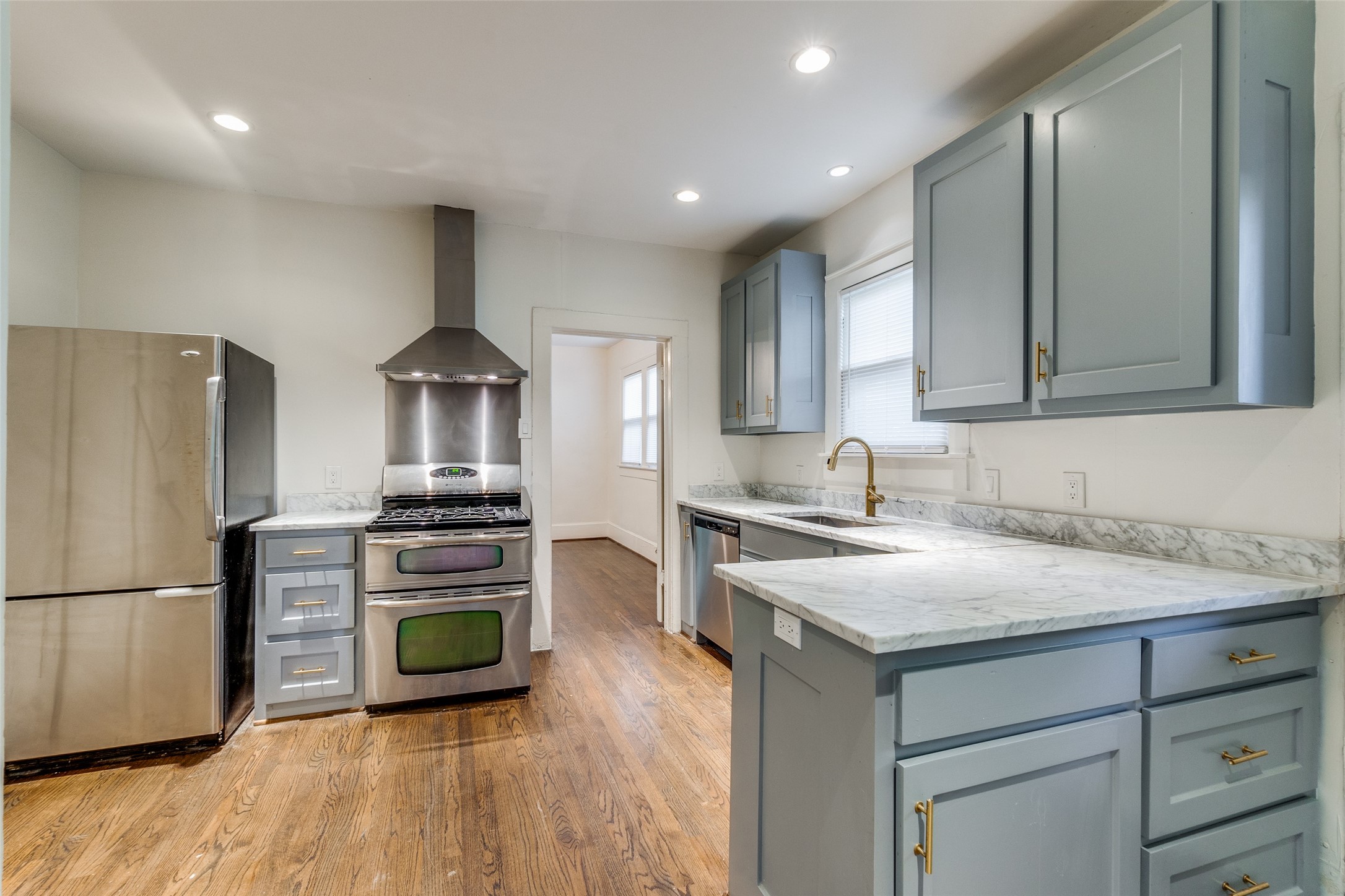 732 N Windomere Avenue