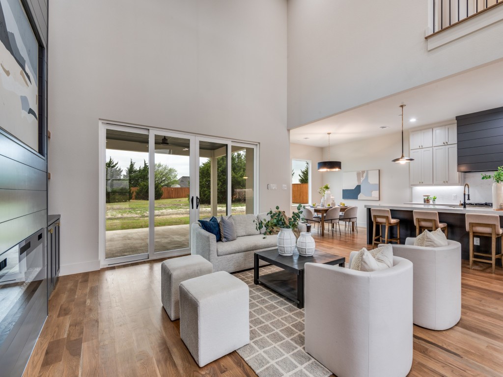 455 Whispering Way