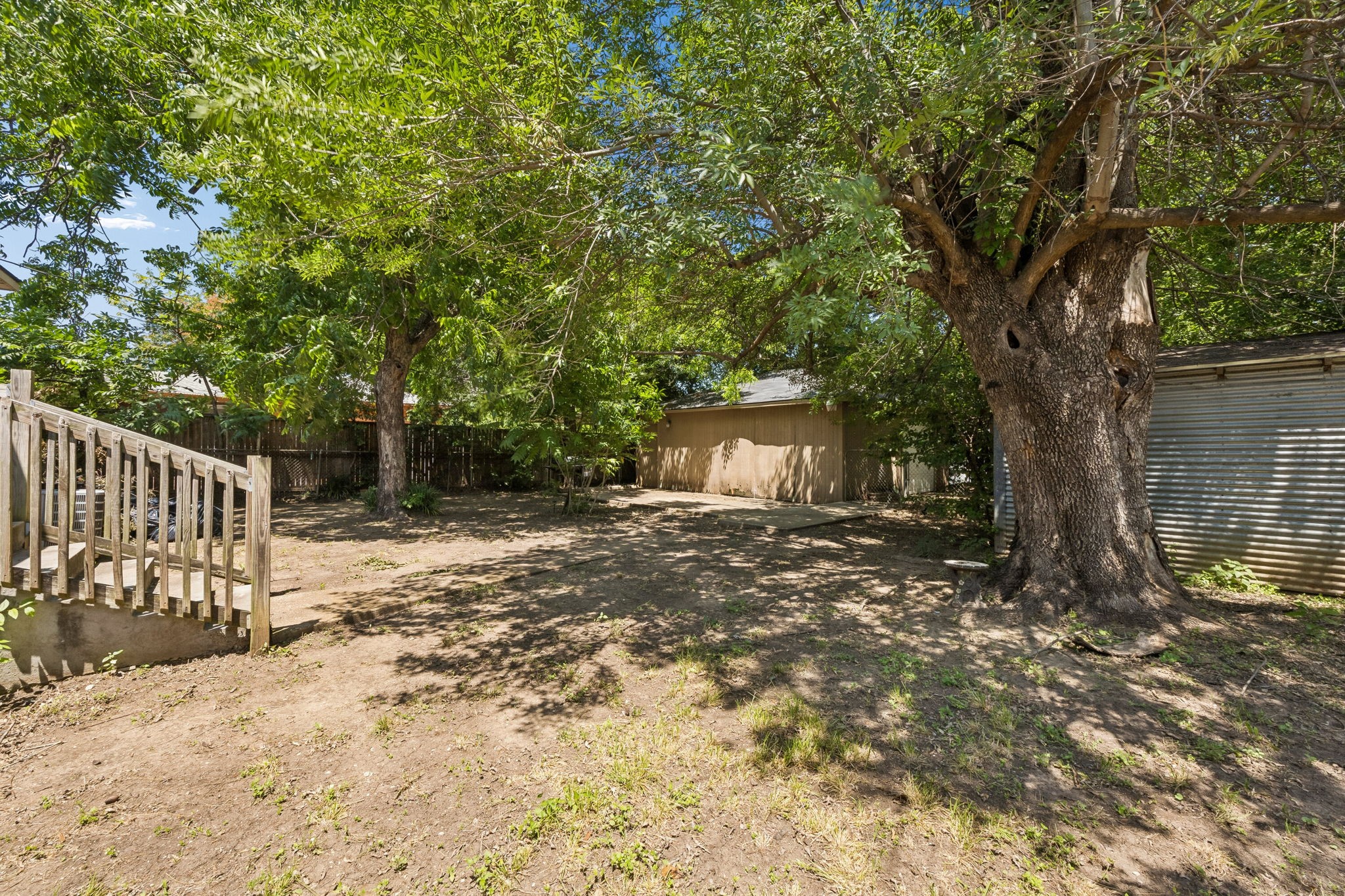 3228 E Perryton Drive