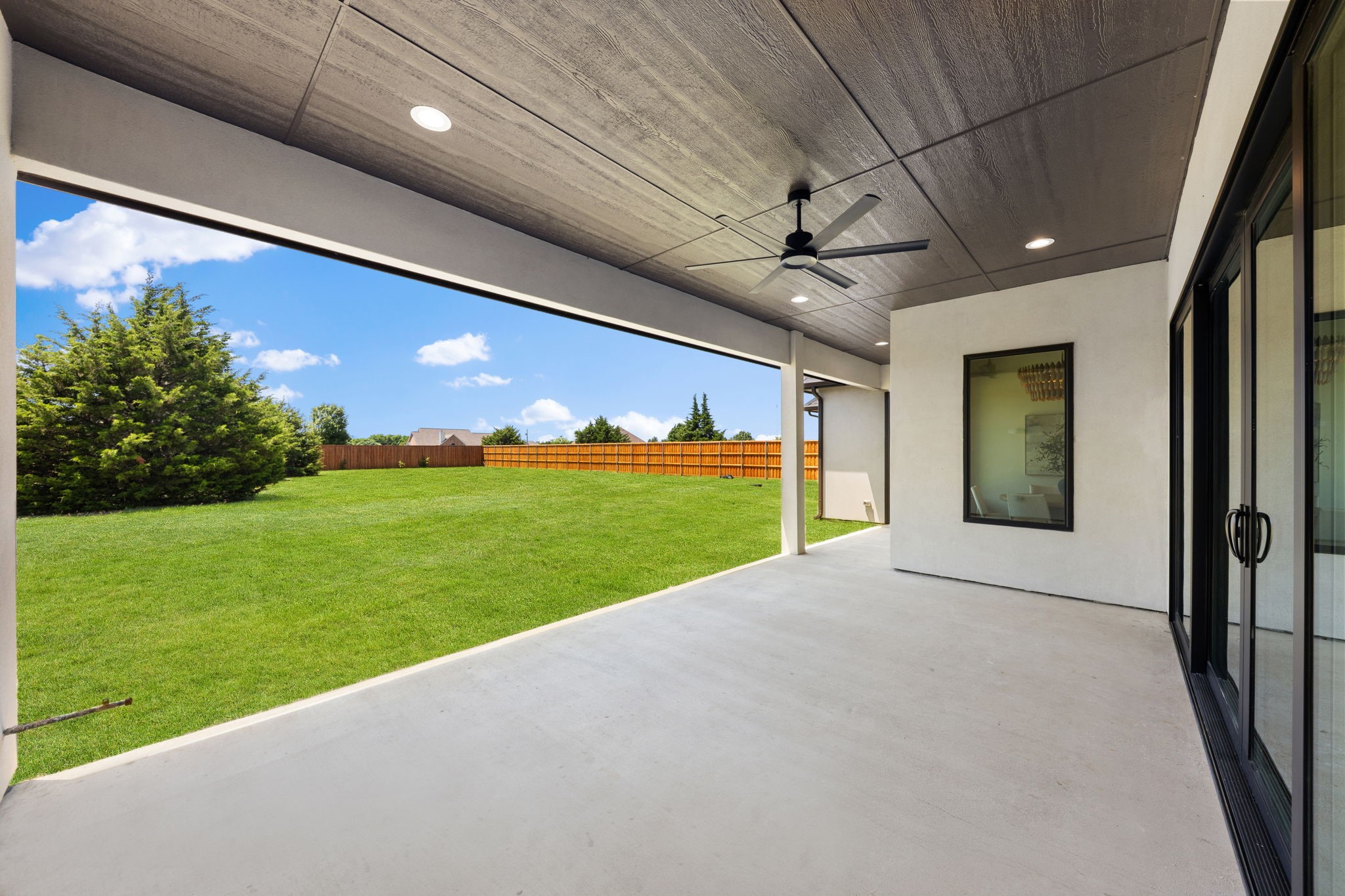 461 Whispering Way
