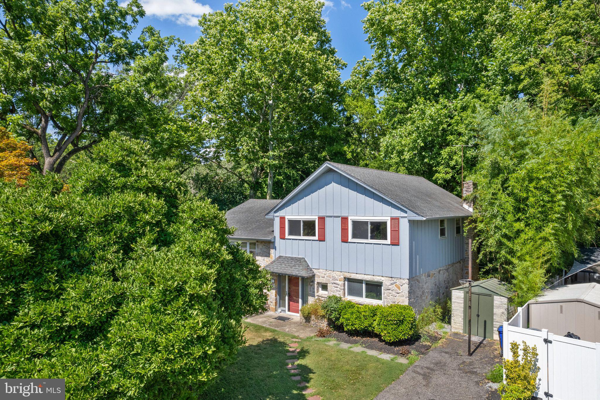 8121 Hammond Rd