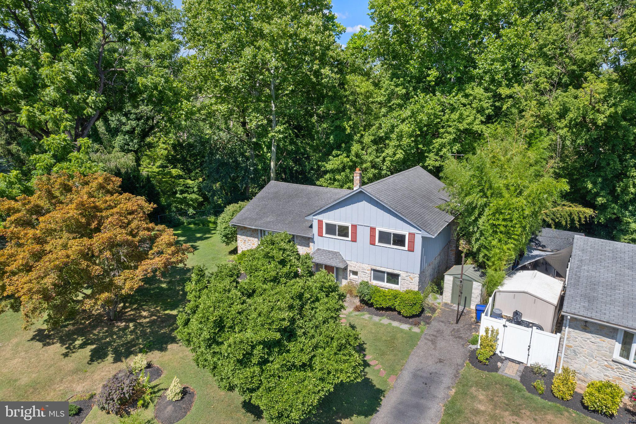 8121 Hammond Rd
