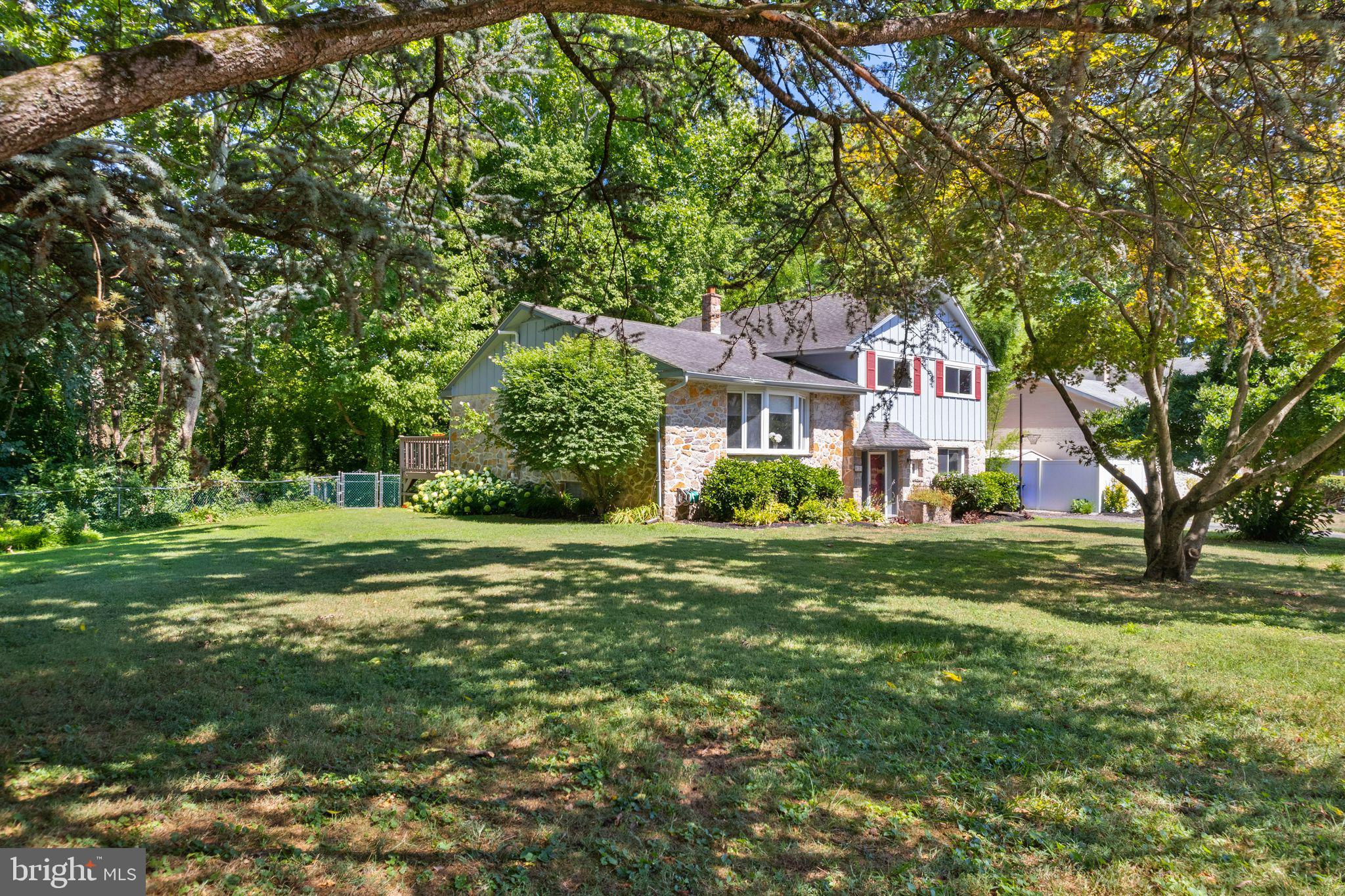 8121 Hammond Rd