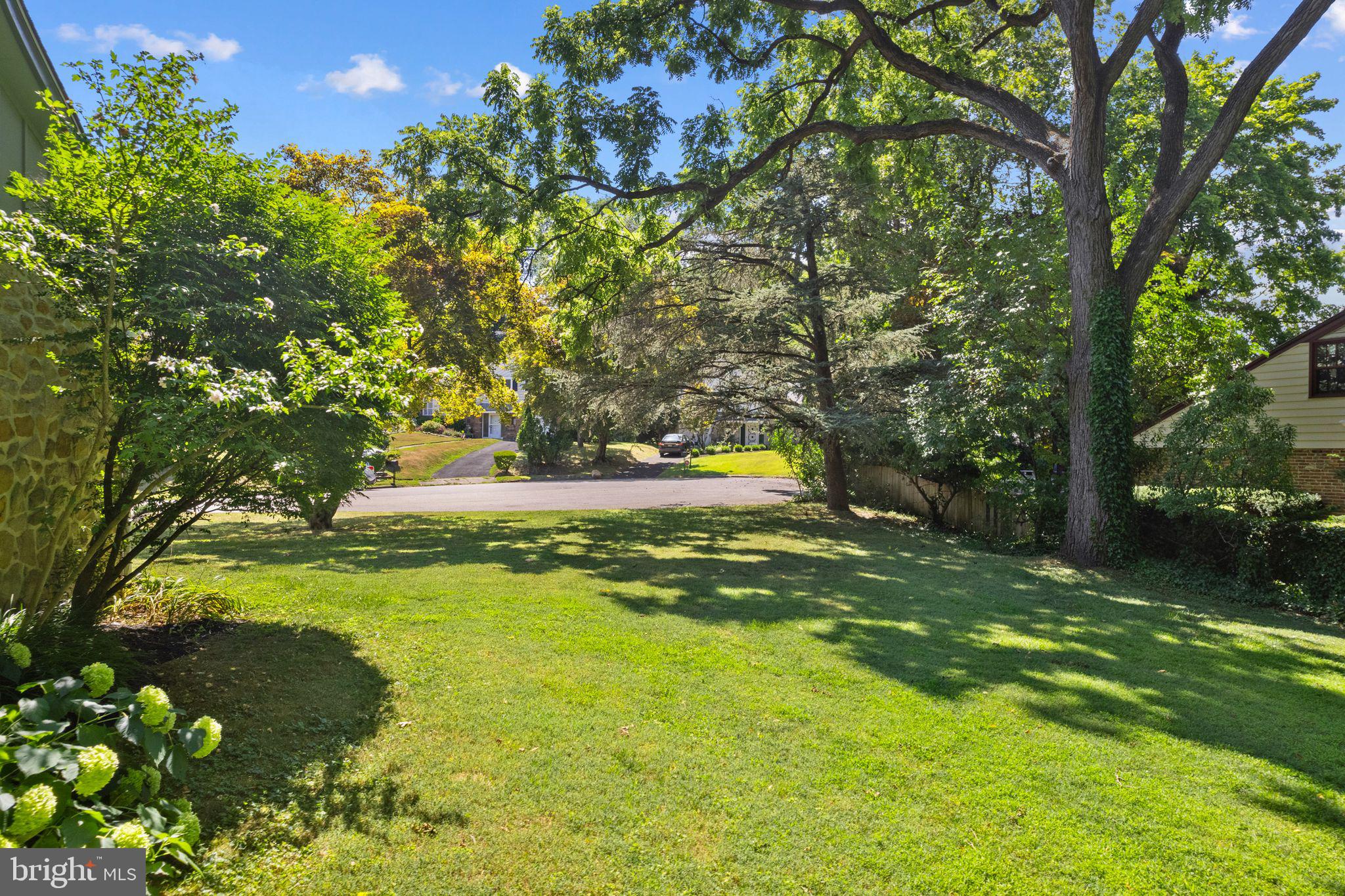 8121 Hammond Rd