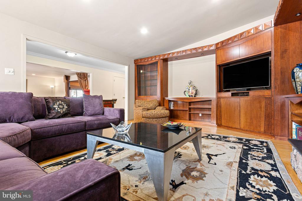 1610 GERSON DRIVE