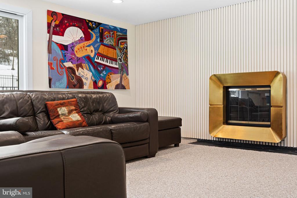 1610 GERSON DRIVE