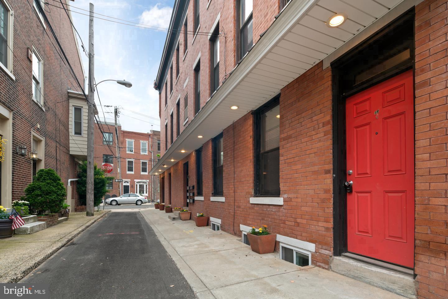 727 S 2nd STREET Unit: 1 R