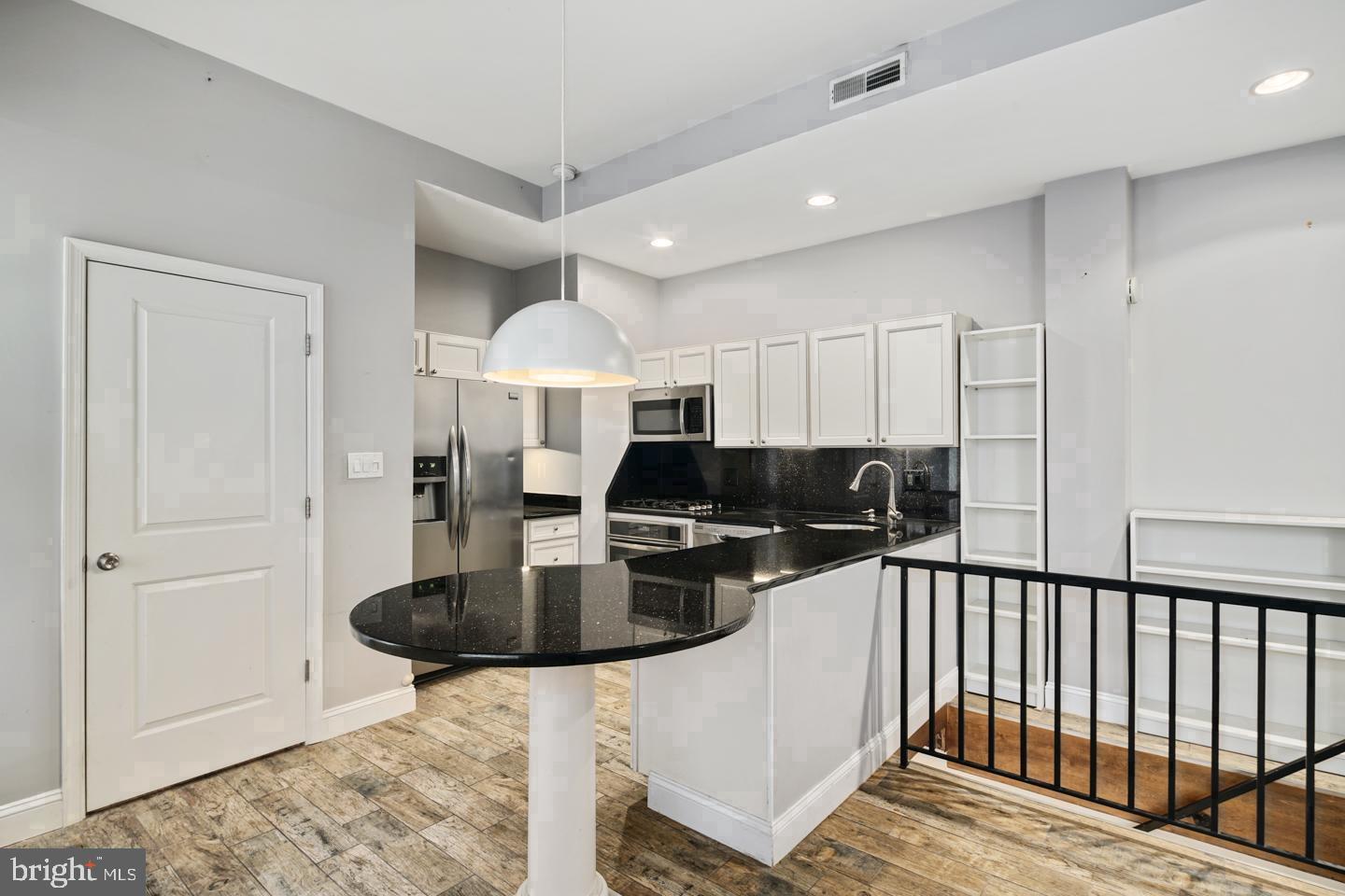 727 S 2nd STREET Unit: 1 R