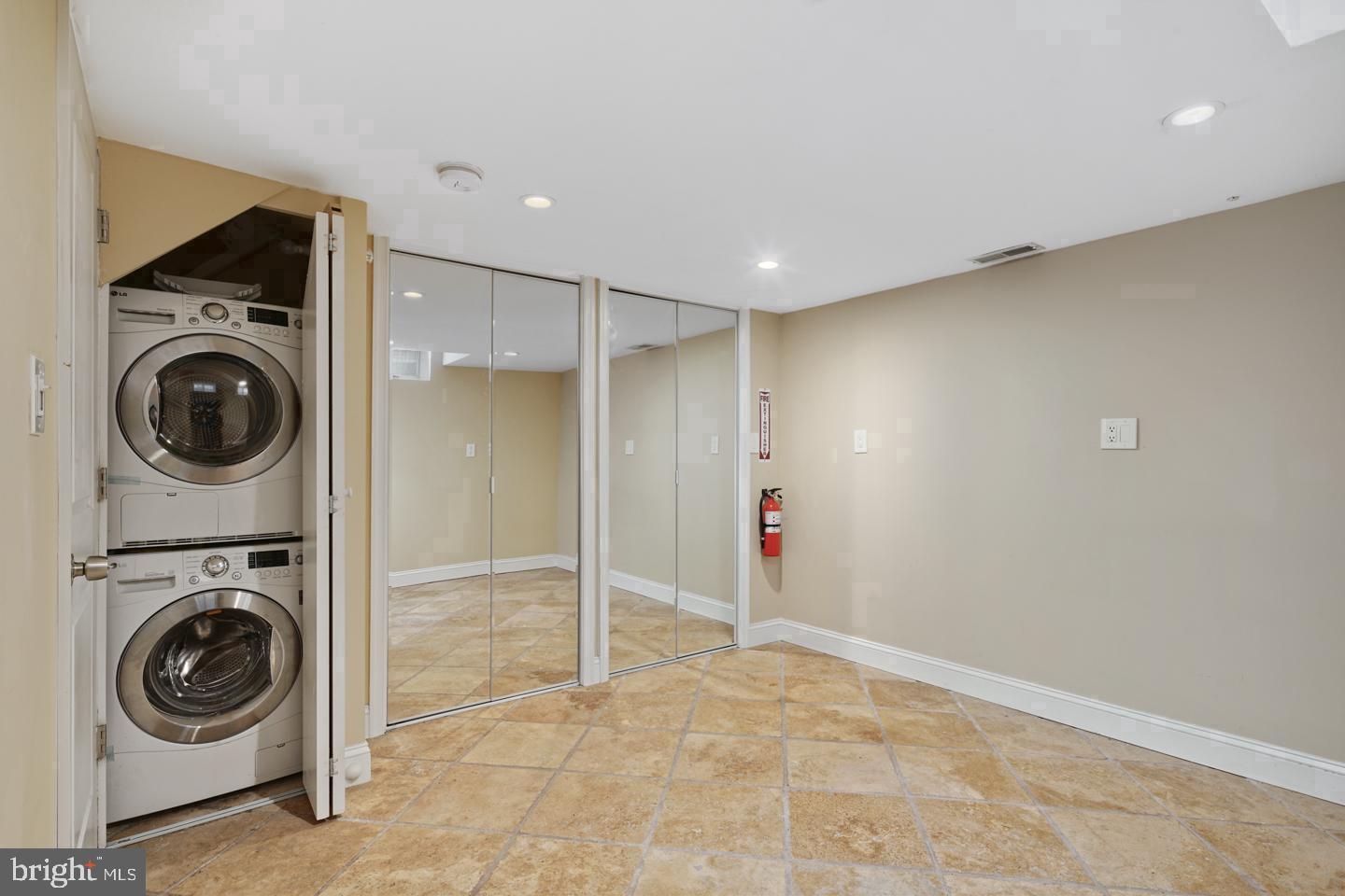 727 S 2nd STREET Unit: 1 R