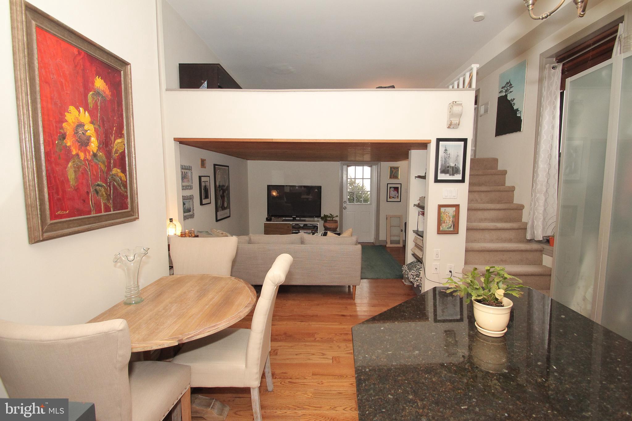 902 Pine Street Unit: 2R