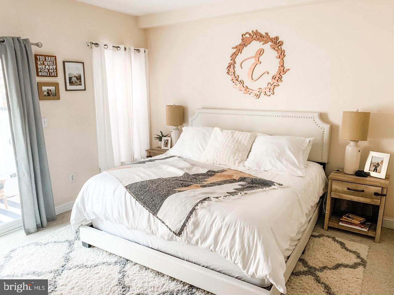 2339 CATHARINE ST #1