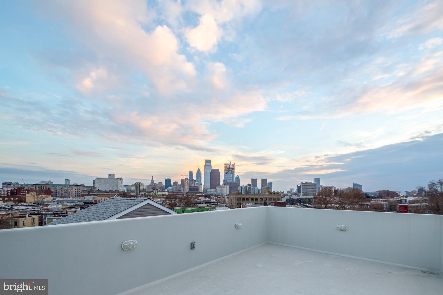 1636 RIDGE AVE #PH