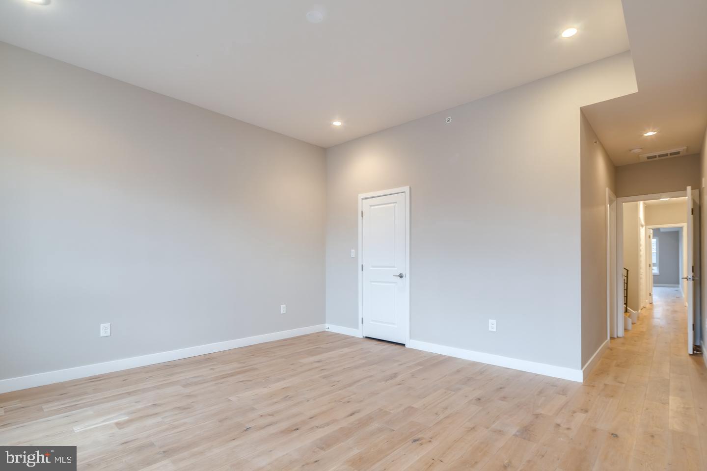 1636 RIDGE AVE #PH