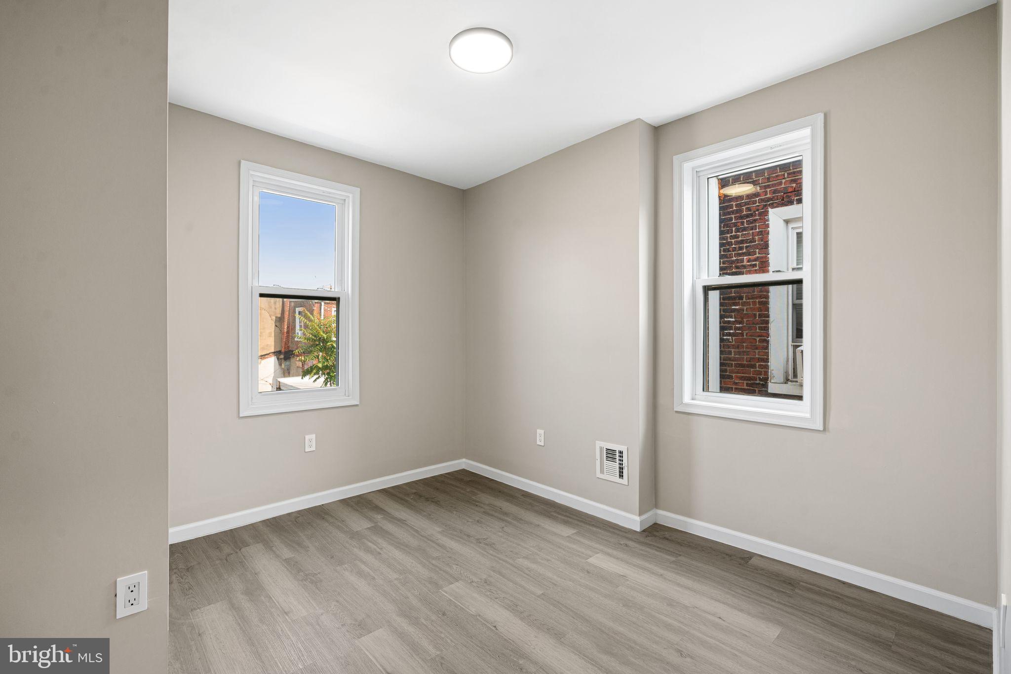 2265 E Clearfield St