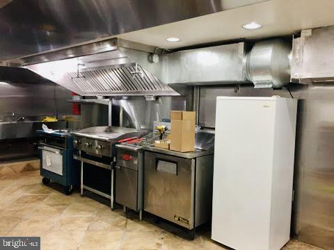 727 S 2ND STREET COMMERCIAL UNIT