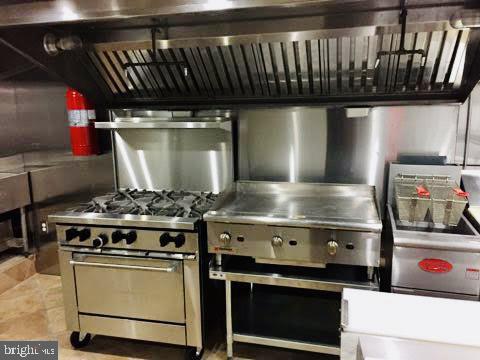 727 S 2ND STREET COMMERCIAL UNIT