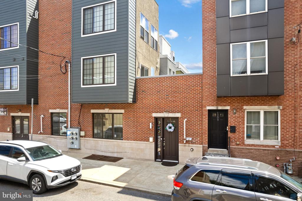 2352 FEDERAL STREET 1