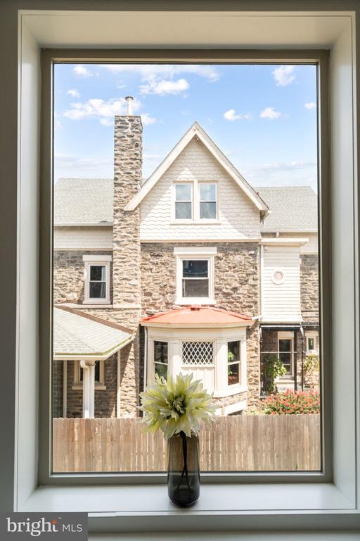 112 W UPSAL STREET