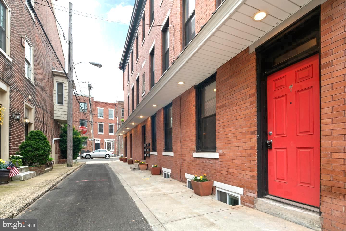727 S 2ND STREET 3F