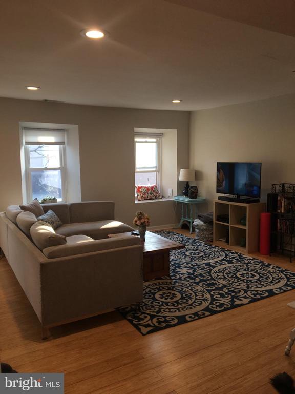 4203 MAIN STREET