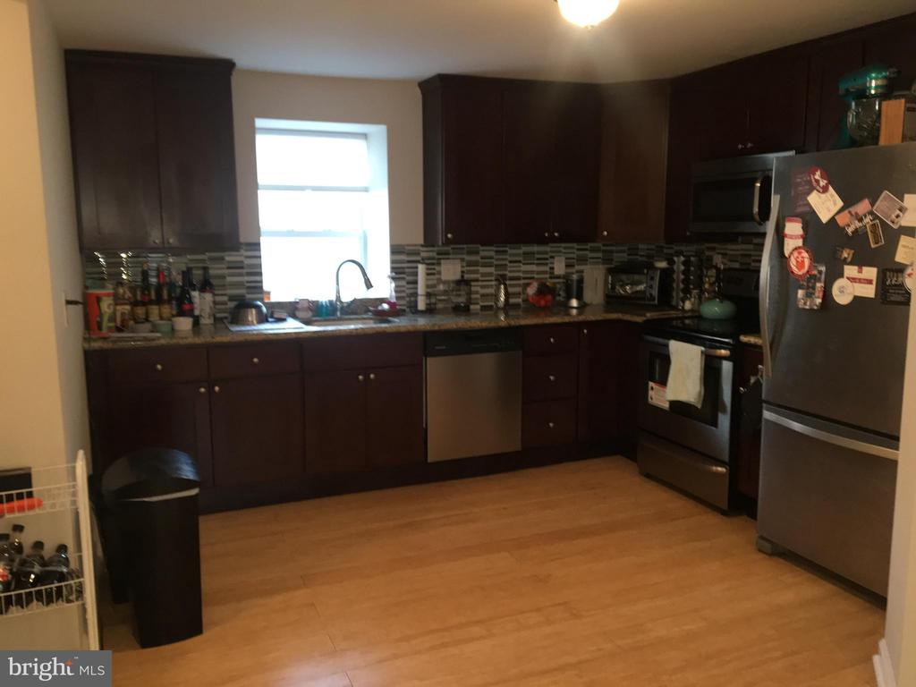 4203 MAIN STREET