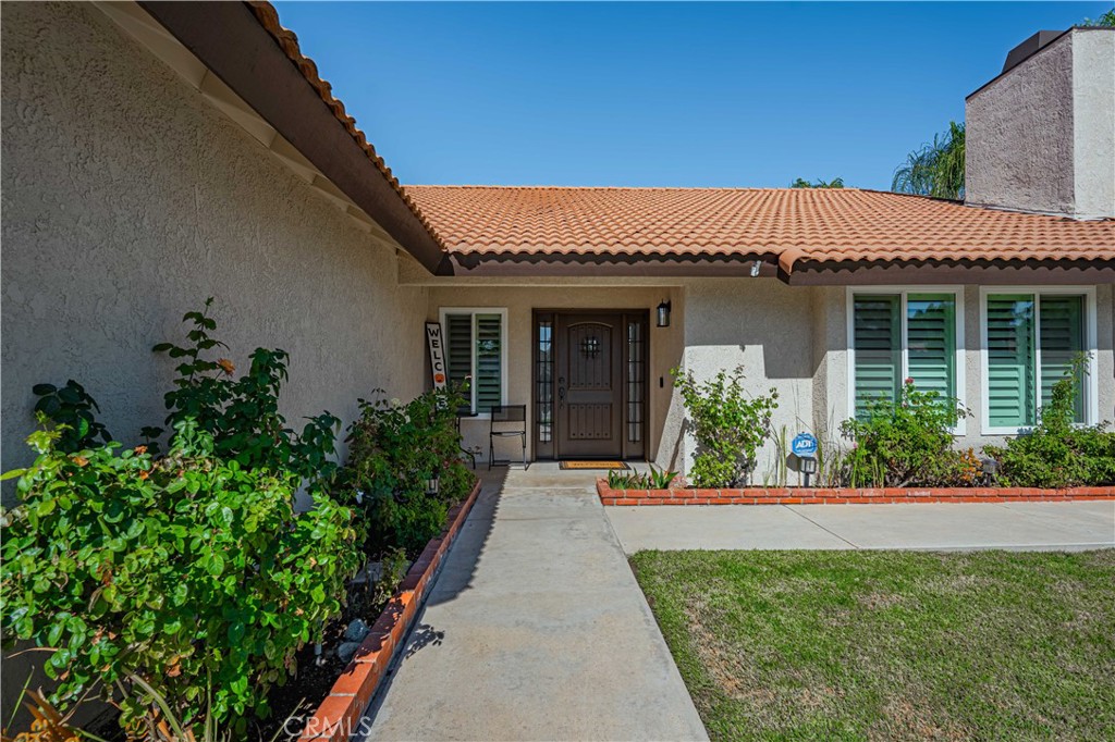 23200 Canyon Lake Drive N