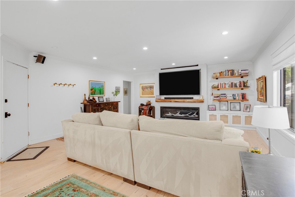 2312 6th 1