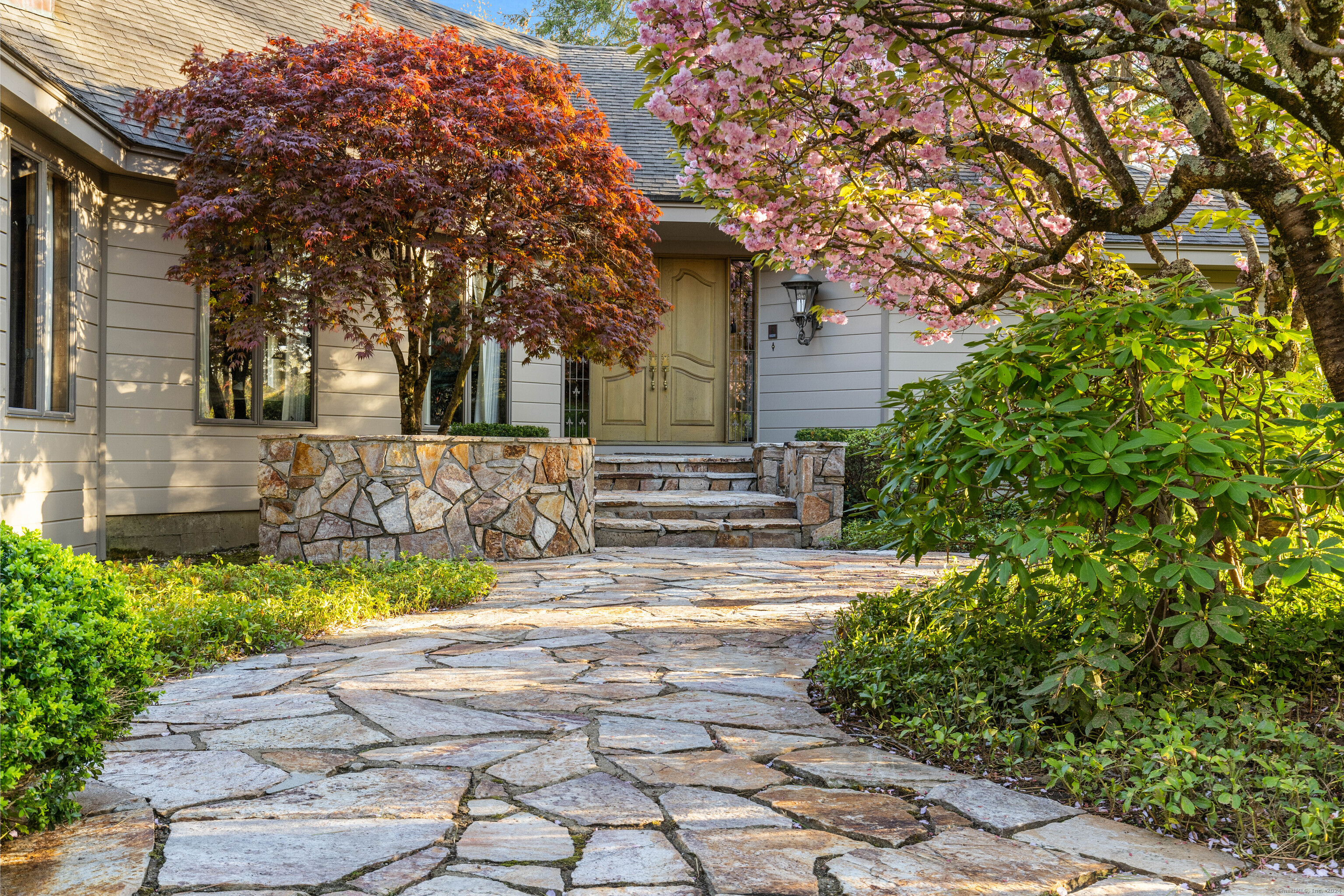 8 Saint Andrews Drive