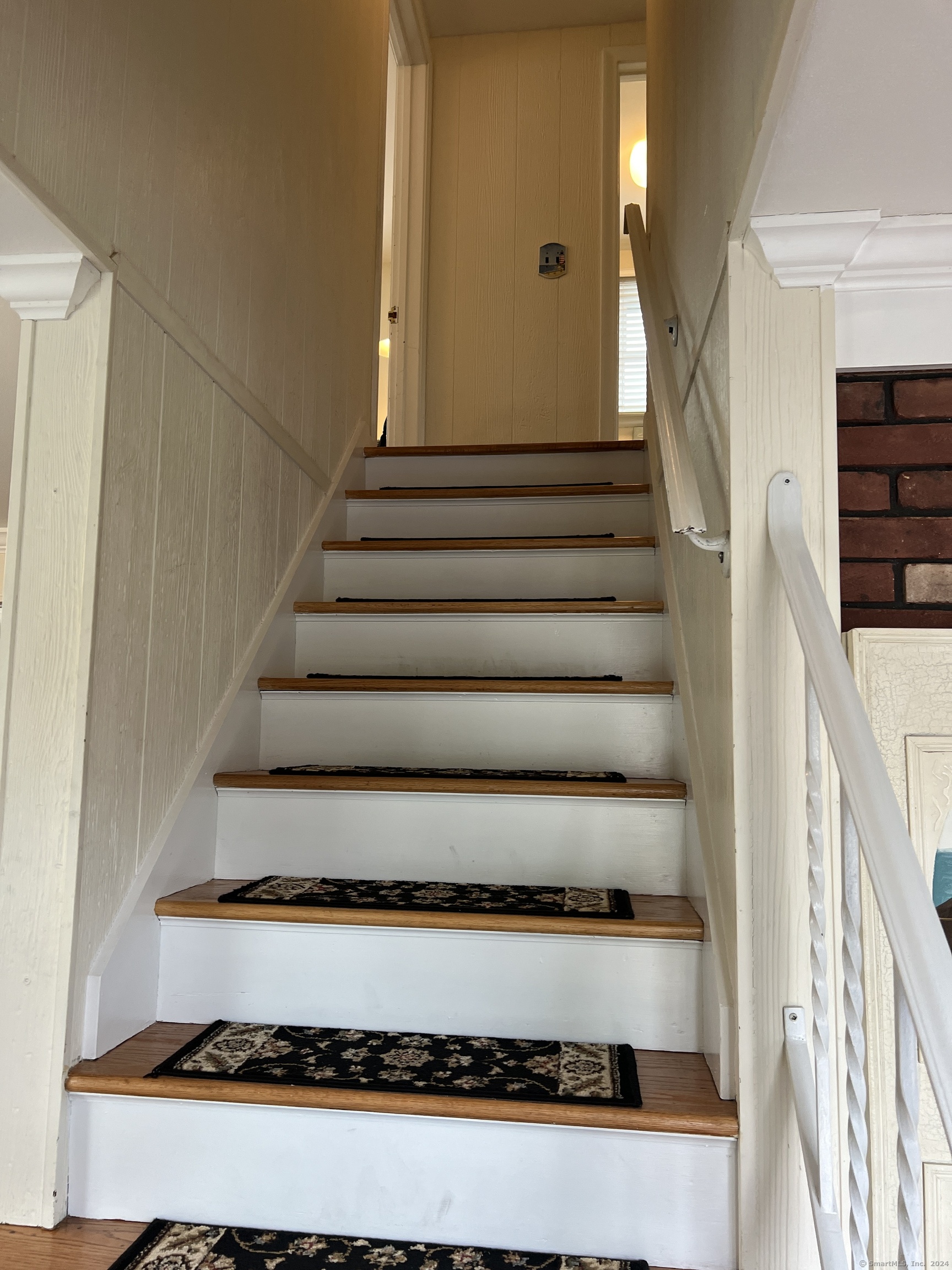5 Clearwater Road