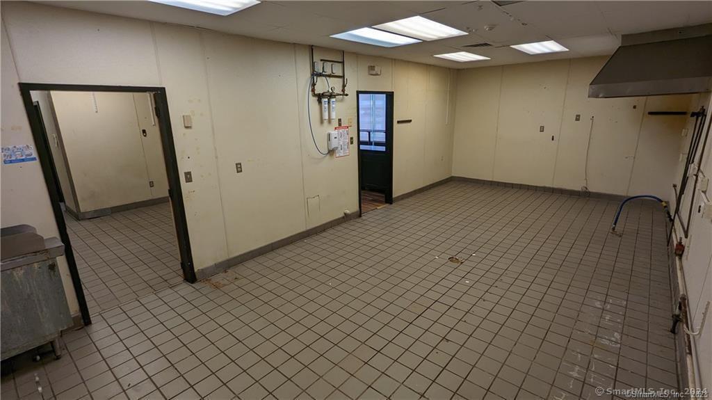 744 Boston Post Road