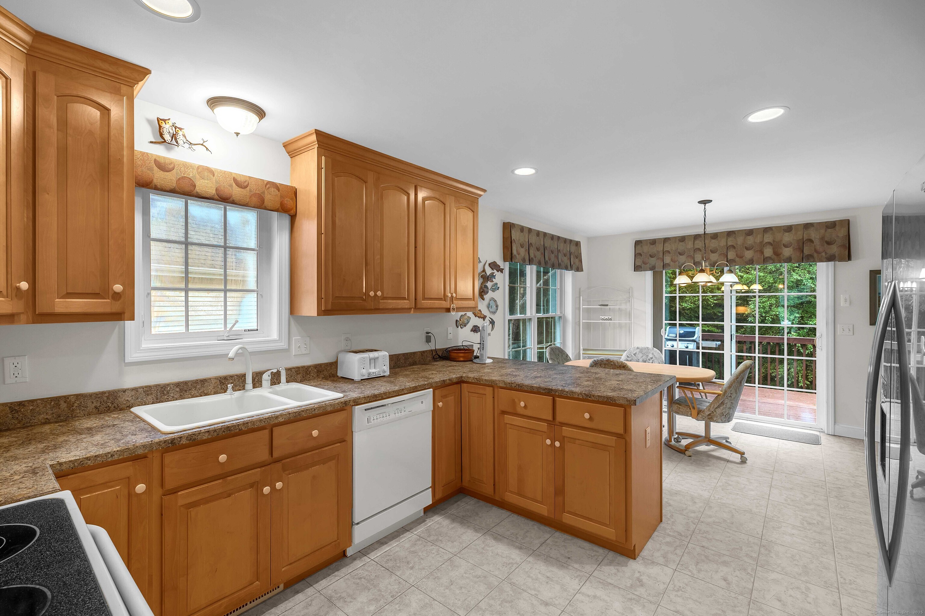 16 Spinnaker Drive 16