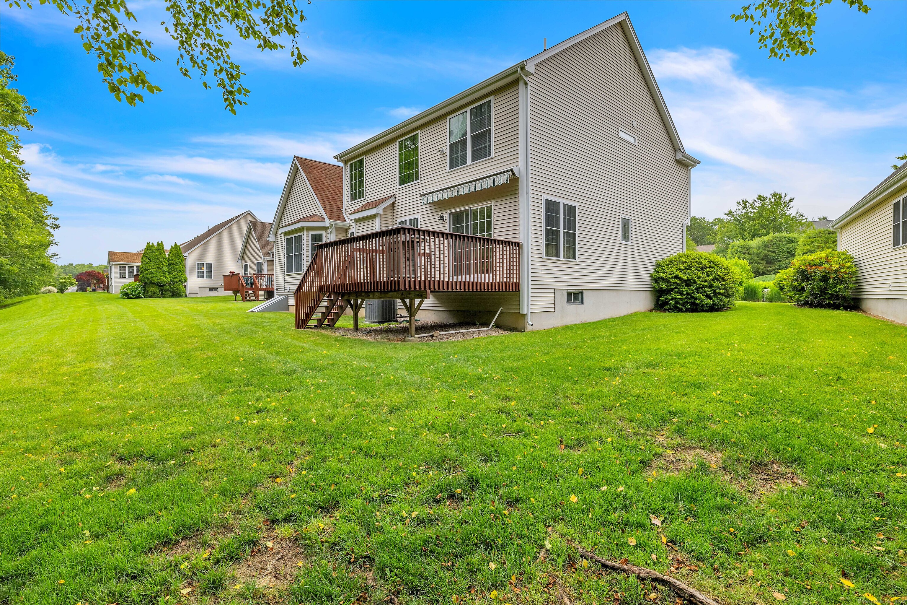 16 Spinnaker Drive 16