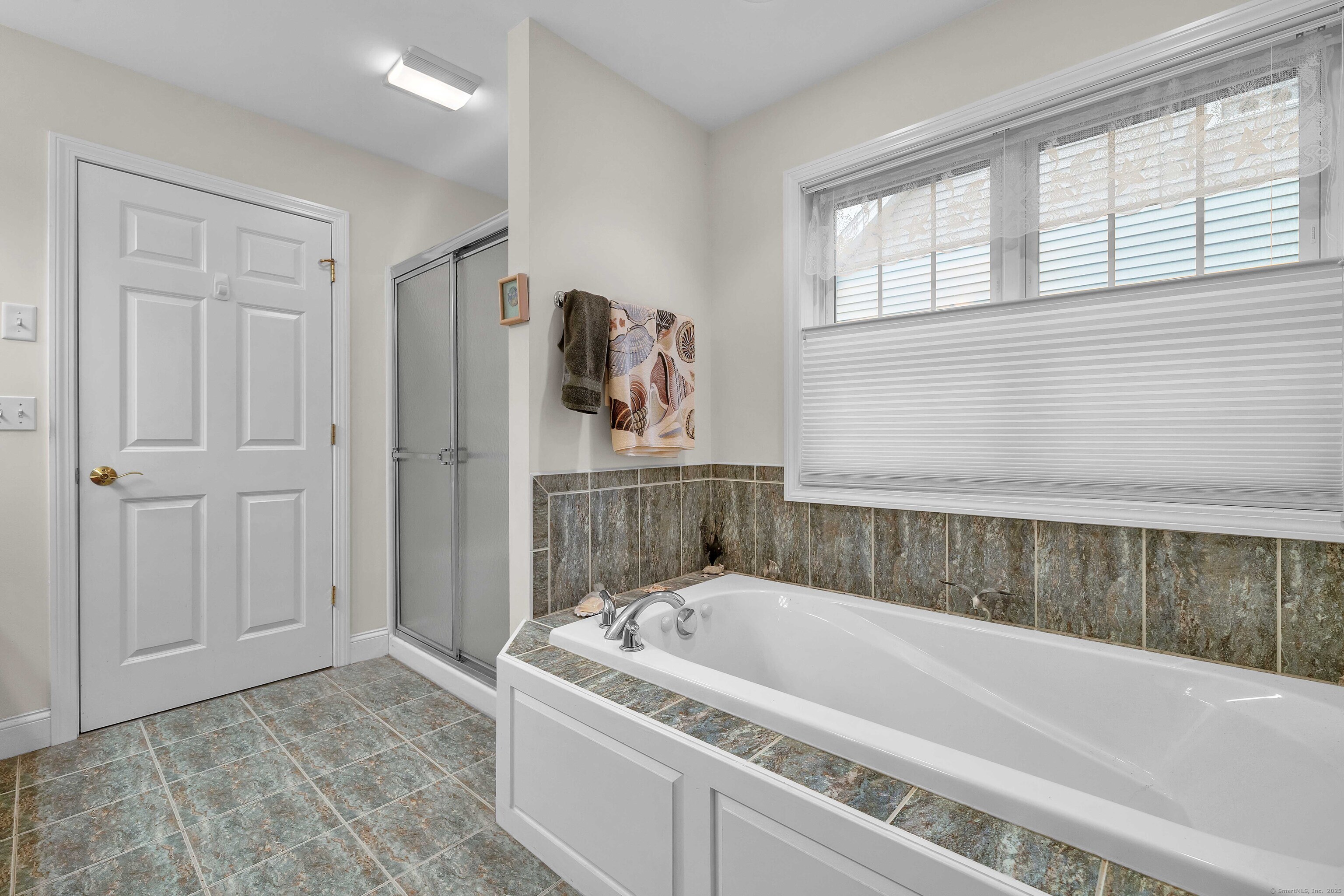 16 Spinnaker Drive 16